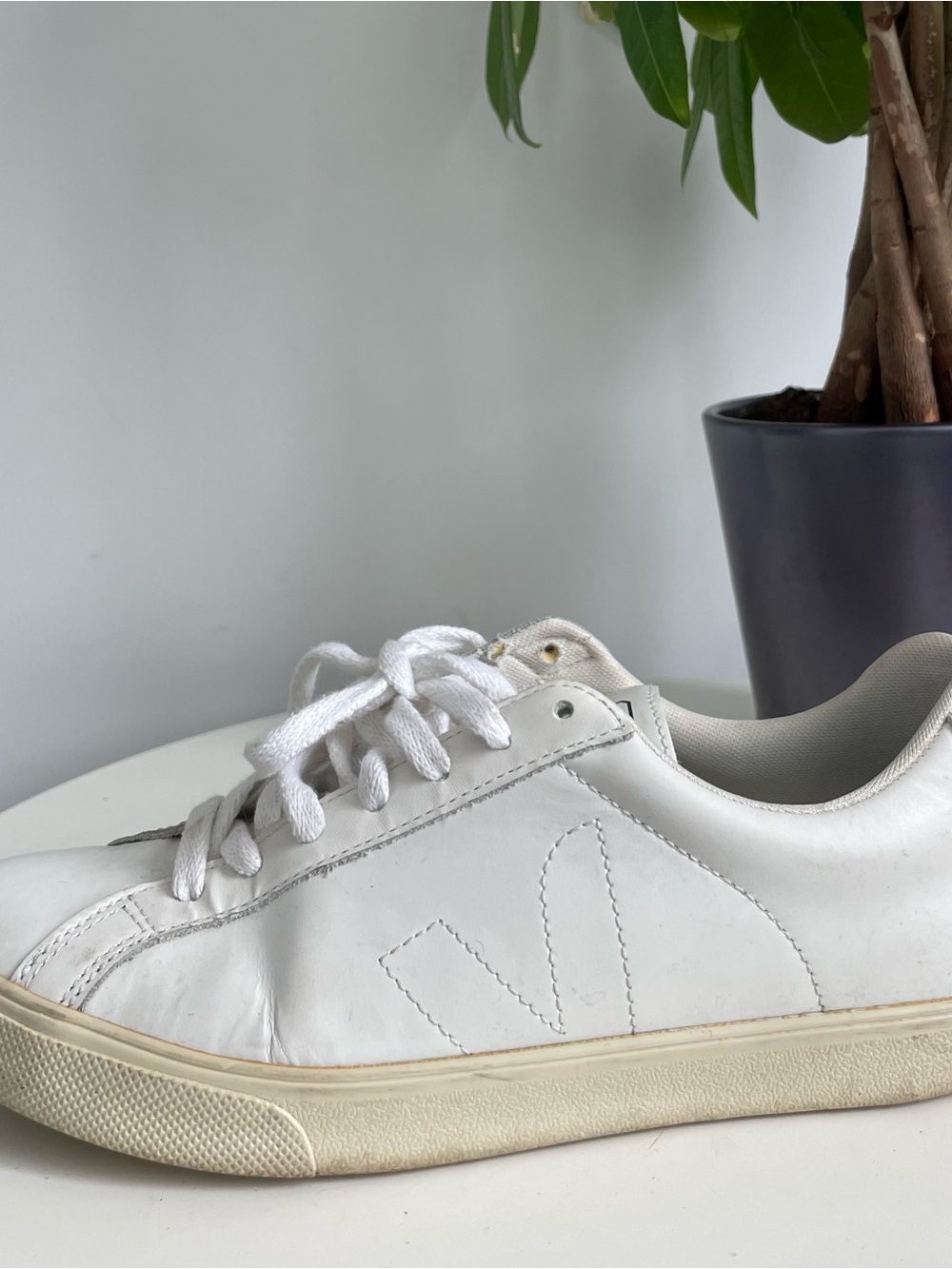 Women Size 7 Veja Esplar Extra White Shoes